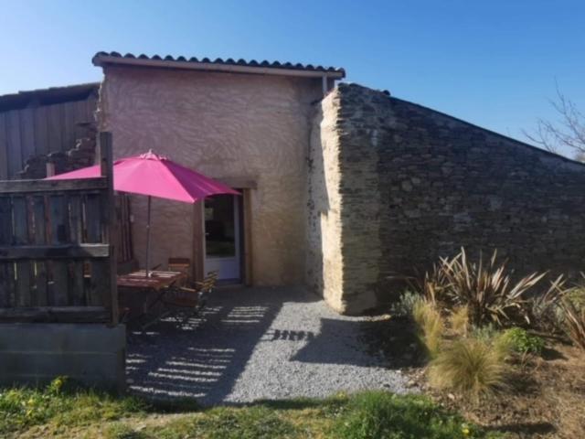 Gite Mimosa Saint-Florent-des-Bois Exterior foto